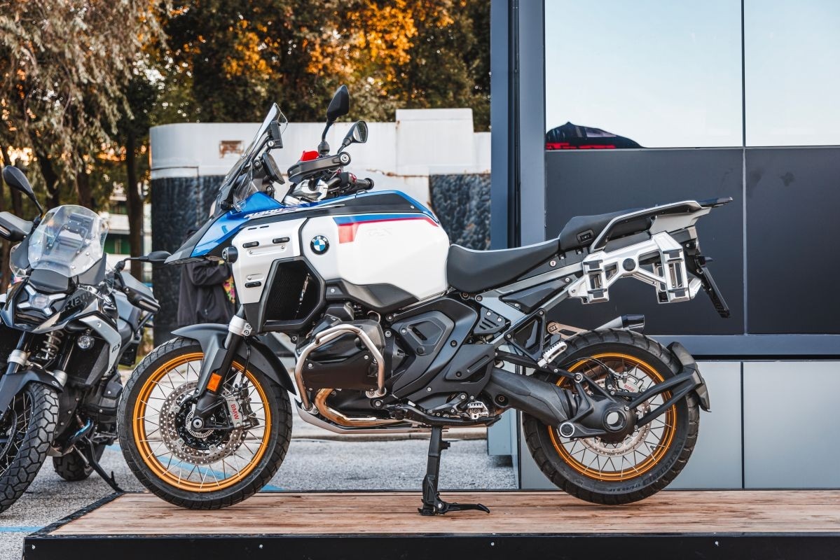 BMW: al Transitalia Marathon debutto per la nuova R 1300 GS Adventure